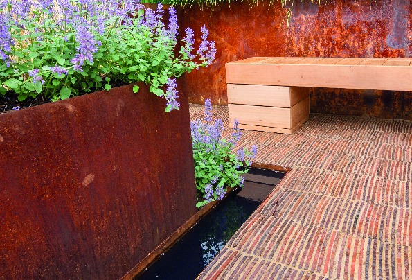 ProJoint V75-WT featured in RHS Tatton Park winning garden!